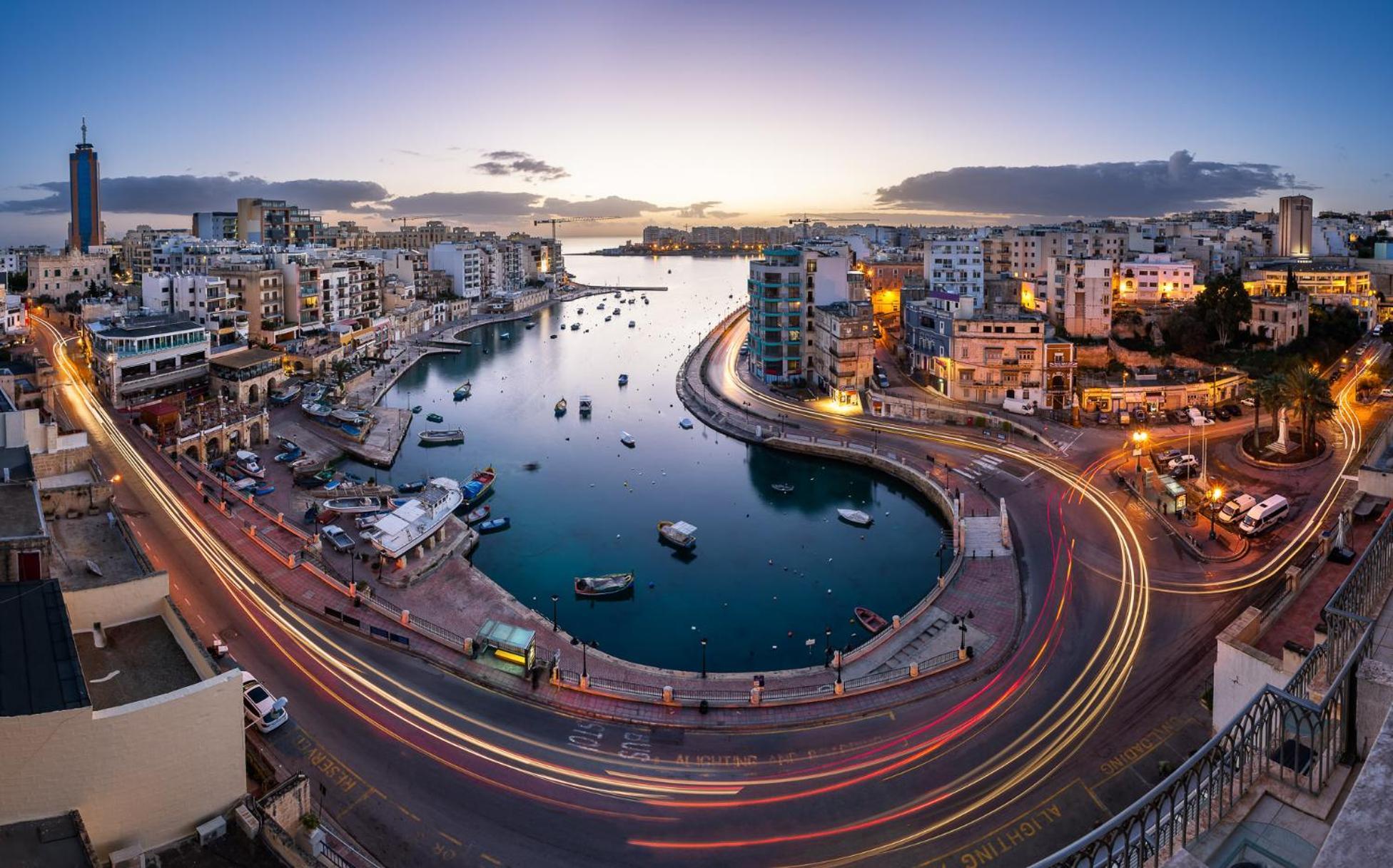 Chic Penthouse Steps From The Promenade * Gzira
